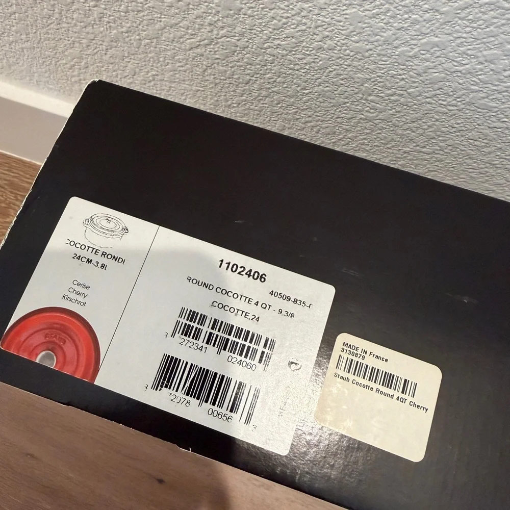 Staub Cherry Red Cast Iron Dutch Oven 4qt - Picture 4 of 4